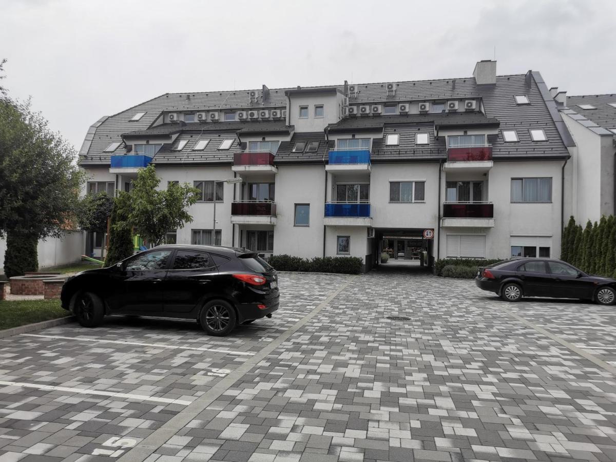 Szabo Lux Apartman Sárvár Dış mekan fotoğraf